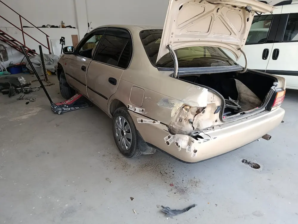 Opel Astr'da çizik hasarı öncesi